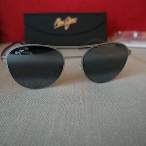 Maui Jim Half Moon Polarized Sunglasses in Titanium Frame w/Grey Mirror Aviator